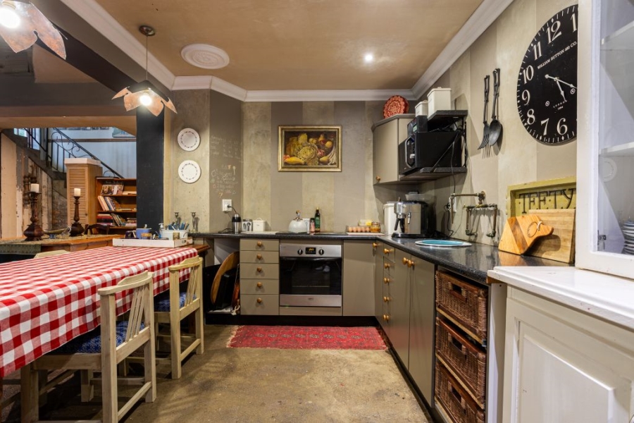 6 Bedroom Property for Sale in Wellington North Western Cape